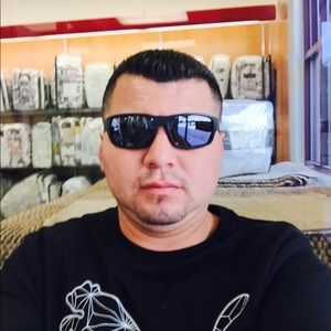 Meet your Posher, Ramon